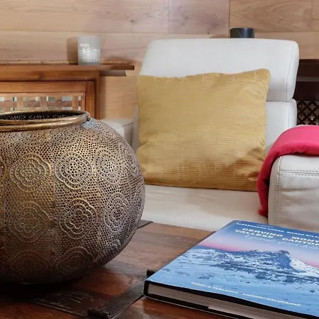 Apartment Hellochalet - Maison Zerodix - To Door In Front Of Zermatt Cablecar Breuil-Cervinia